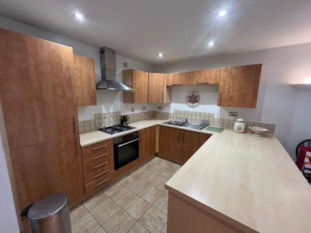 2 bedroom flat to rent - Photo 5