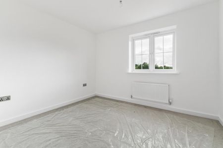 3 bedroom semi-detached house to rent - Photo 5