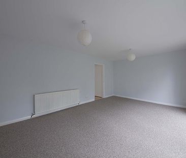 4 bedroom terraced house to rent - Photo 6