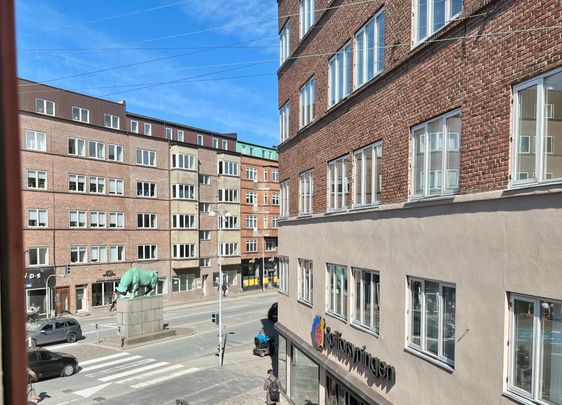 Lys lejlighed i Aalborgs gågade med moderne faciliteter - Foto 1