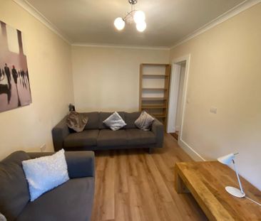 6 bedroom flat to rent - Photo 1