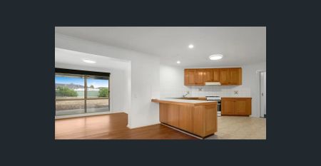 Neat 3 bedroom in quiet area, Easy access to highway - Photo 4