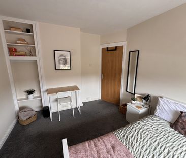 Ashton Avenue, Clifton - P11034 - Photo 1