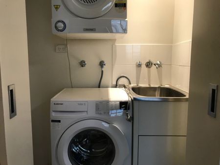 FURNISHED NORTH FACING LIGHT FILLED MODERN ONE BEDROOM APARTMENT IN THE QUADRANT! - Photo 5