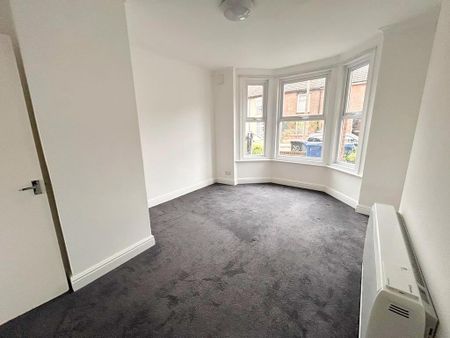 2 bedroom maisonette to rent - Photo 2