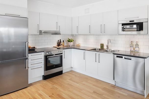 Bergengatan 8, Husby - Foto 1