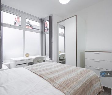 1 bedroom in a house share to rent - Photo 6