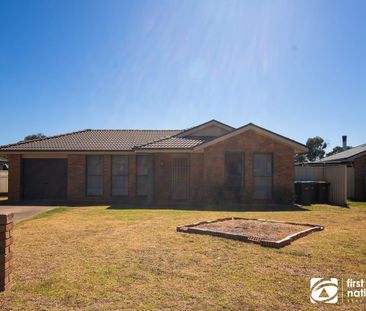 FOUR BEDROOM HOME - Photo 3