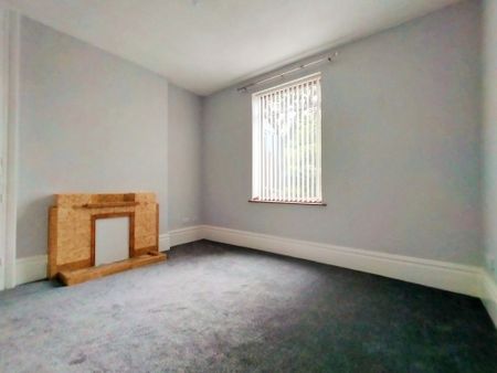 3 bedroom semi-detached to let - Photo 4