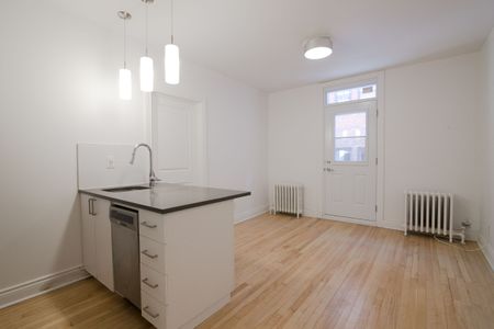 3720 Chemin Queen Mary - Photo 2