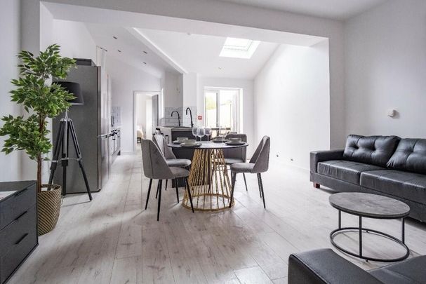 6 bedroom house to rent - Photo 1