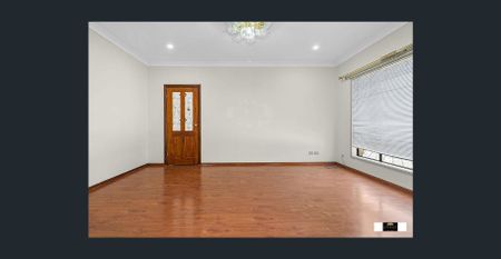 Contemporary Modern Home with quality fixtures and fittings in a convenient location. - Photo 3