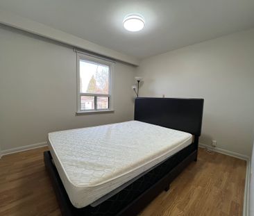 For Lease - 23 Glos Avenue Unit# Main Floor, Toronto, Ontario - Photo 3