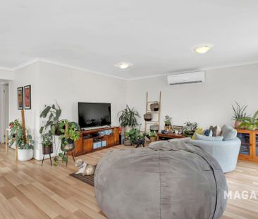 Family Home Moments from the Beach - Photo 1