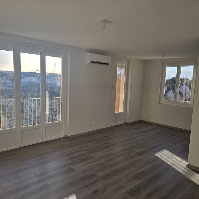 Location Appartement 3 pièces 51m² PARAY LE MONIAL 71600 - Photo 1
