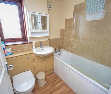 153 Threewells Drive Forfar, Angus, DD8 1EP - Photo 3