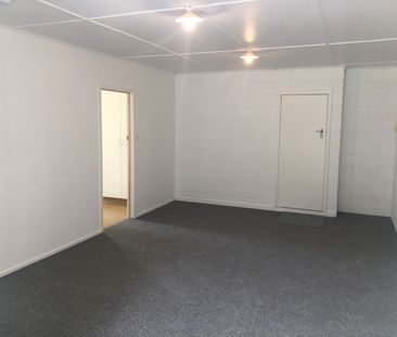 Downstairs Mount Flat! Mt Maunganui - Photo 3