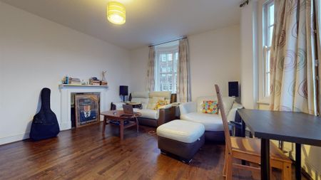 2 bedroom property to let - Photo 2