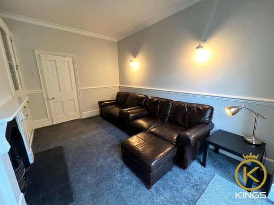 4 bedroom terraced house to rent - Photo 1