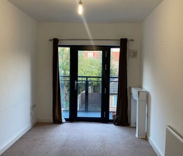 2 Bed Flat, Sidmouth Road, E10 - Photo 2