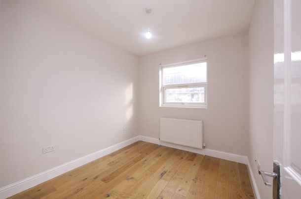 6 bedroom terraced house to rent - Photo 1