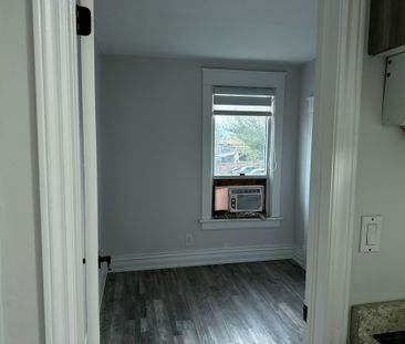 For Lease - 6251 Ker Street, Niagara Falls, Ontario - Photo 3