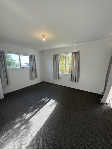 Private three bedroom - Photo 3