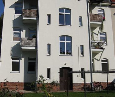 schöne 2- Raum Wohnung mit Balkon in Planitz zu vermieten - Photo 1