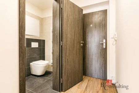 Pronájem bytu 1+kk 27 m - Fotografie 5