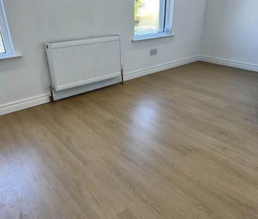 118 Scrabo Road, Newtownards, BT23 4NL - Photo 1