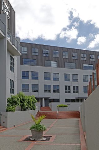 Hudson Brown - One Bedroom - Photo 2