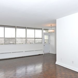 30 Hillsboro Avenue - Photo 2