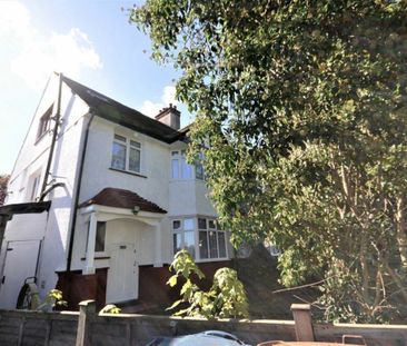 Whitchurch Lane, HA8, London - Photo 5