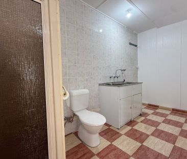 Newly Renovated 3-Bedroom Family Home with Pool&excl; - Photo 6