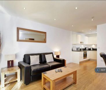 1 bedroom flat to rent - Photo 2