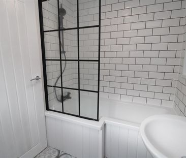 House - Terraced For Rent Princess Street, Abertillery - Photo 5