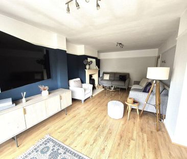 3 bedroom semi-detached house to rent - Photo 2