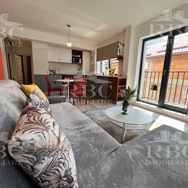 Apartament 3 camere cu parcare subterana in zona Centrala - Photo 1