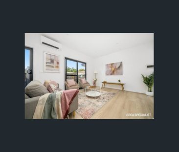 Beautiful & Comfortable 2-Bedroom Home in a Prime Location! - Photo 1