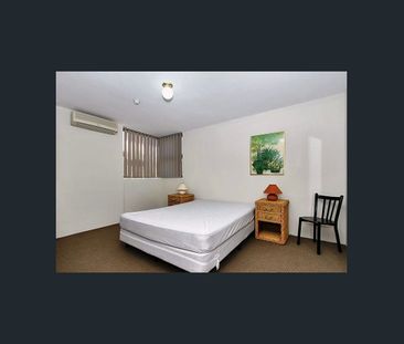 Spacious & Stylish 2-Bedroom Apartment in the Heart of East Perth - Photo 2