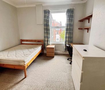 1 bedroom bungalow to rent Room 6, Gedling Grove - Photo 3
