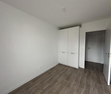 Location Appartement 4 pièces 80m² LUISANT 28600 - Photo 6