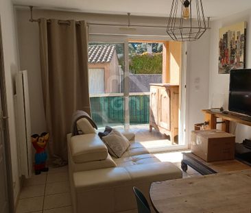 appartement T2 à VILLENEUVE LES AVIGNON, - Photo 1