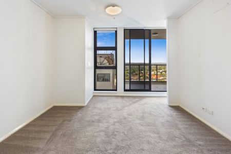 One Bedroom Apartment with Study - Photo 2