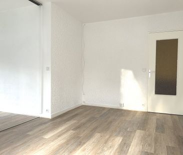 Location Appartement 3 pièces 56m² - Photo 3