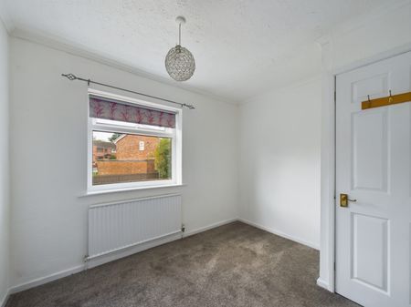 Grove Lane, Standish, Wigan, WN6 - Photo 3