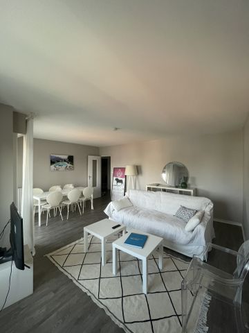 BORDEAUX PARC BORDELAIS:GRAND T2 RENOVE MEUBLE AVEC BALCON ET PARKING - Photo 2