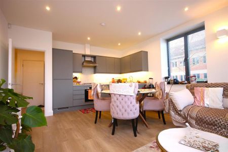 2 bedroom apartment to rent - Photo 2