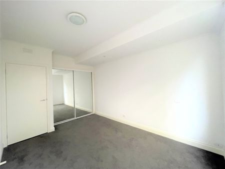 13/632 St Kilda Road - Photo 3
