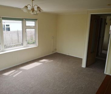 2 bedroom park home to rent - Photo 3